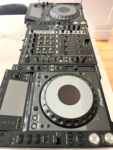 Pioneer cdj 2000 nexus - pioneer, plus