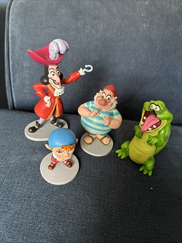 Neverland pirates figures - neverland,