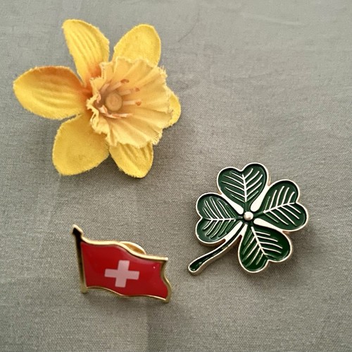 Pins swiss flag - 3, pins,