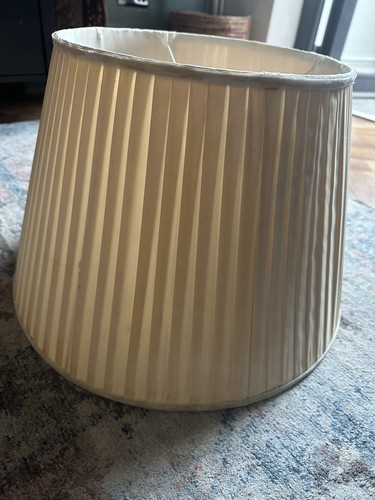 Cream pleated fabric empire - pleated,