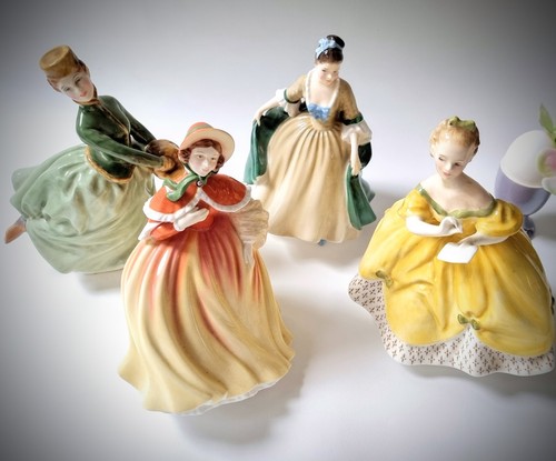 Royal doulton bone china - royal,