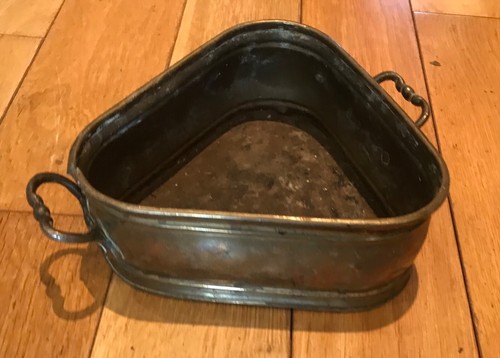Brass triangular shape planter - brass,