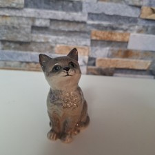 Vintage ROYAL DOULTON Sitting