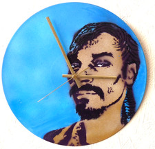 SNOOP DOG inspired record wall clock... Tu pac...DR DRE.. EMINEM.. Biggie smalls