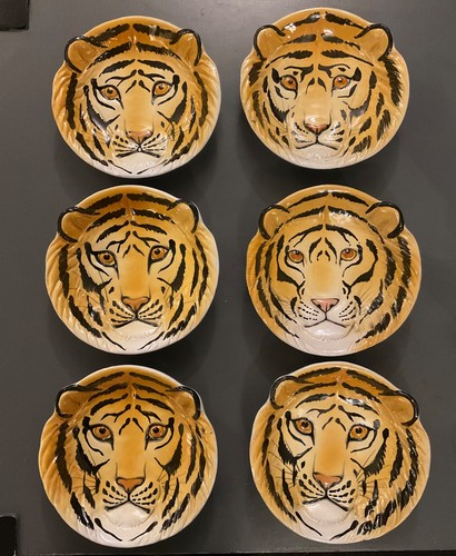 Majolica pottery tiger - tiger, 3d
