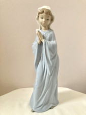 Nao by Lladro ‘Girl Praying'