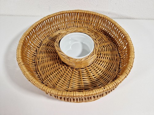 Wicker dip chip - &,