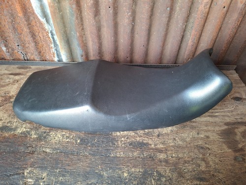 Triumph sprint 900 seat - sprint,