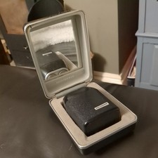 Vintage Battery Razor