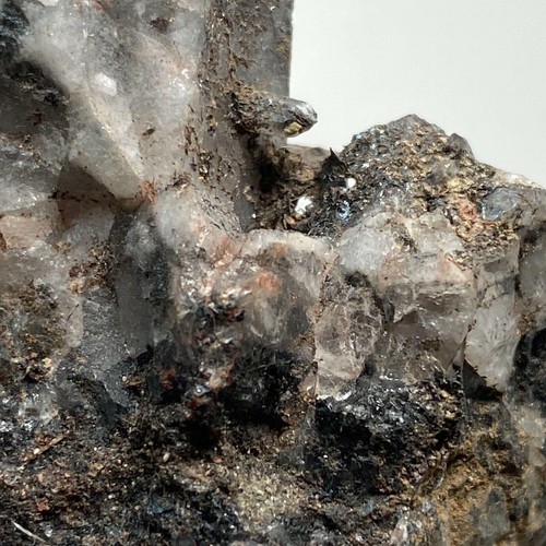 Quartz with traces - traces, of