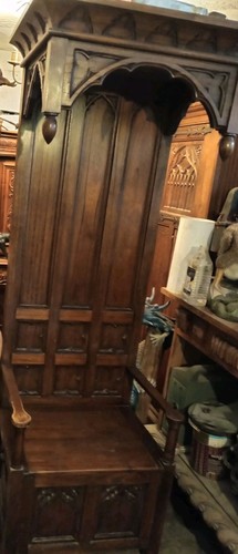 Antique stunning carved wooden - stunning,