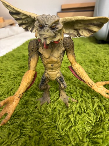 Neca gremlin 2005 figure - neca, toy