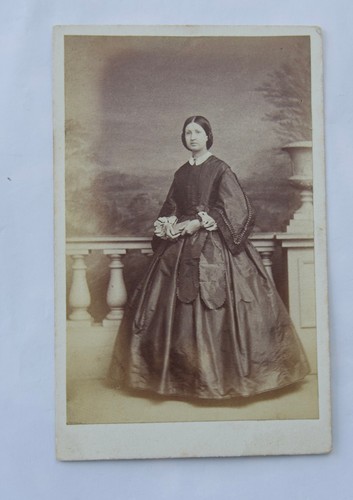 Cdv pretty lady - lady, in