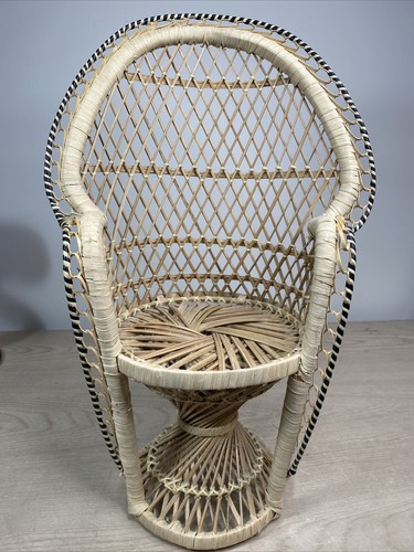 Vtg wicker fan - vtg,