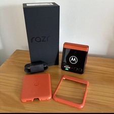 Moto Razr 50 256GB 5G Unlocked Flip Phone Spritz Orange 
