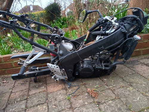 Cbr125 parts tank frame - parts,,