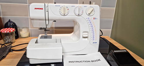 Janome electric sewing - j3-24,
