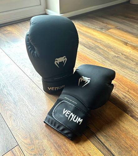 Venum training boxing gloves - training,