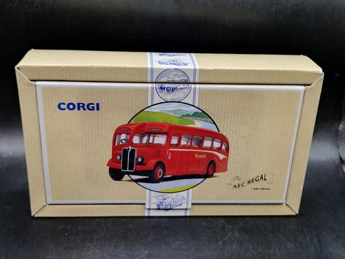 Corgi aec regal coach model - corgi,