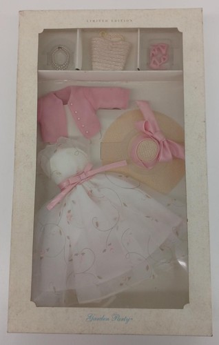 Mattel barbie garden - barbie,