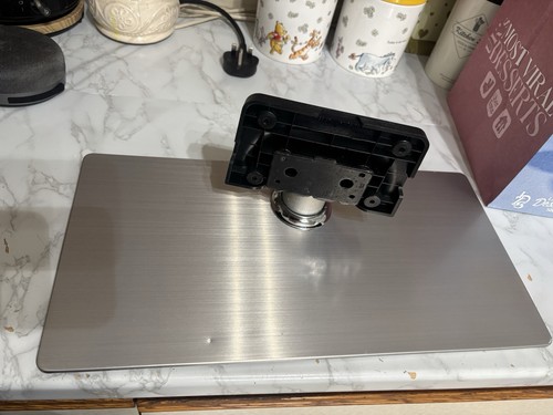 Samsung stand features a - stand,