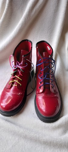 Red patent boots size - , 5