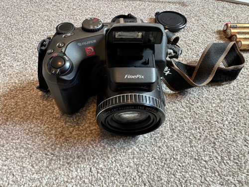 Fujifilm s602z finepix digital - s602z,