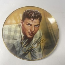 Franklin Mint Limited Edition Frank Sinatra Plate #HA3786 "The Crooner" COA