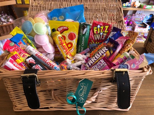 Retro sweets hamper - -, old