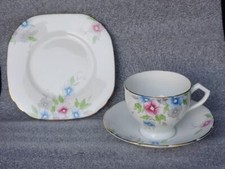 Art Deco Wellington China vintage  Pretty  Flowers Trio Cup Saucer & Side plate