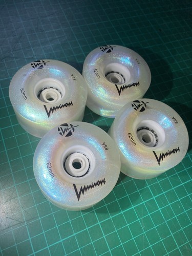 Luminous 62mm 85a skate wheels - 85a,