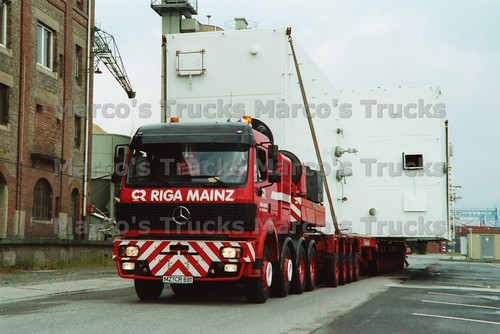 Truck photo mercedes benz - truck,