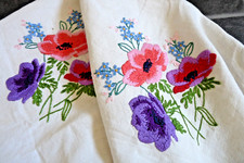 Vintage Hand Embroidered Linen Tablecloth Floral Design 33.5"  X 31.5"