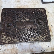 Cast Iron Manhole Drain Cover 642mm X 494mm Rounded Corners Diamond Pinhole Lid 