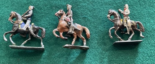 Vintage lead knights - knights, on