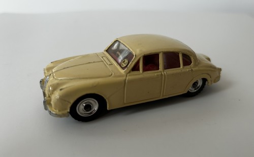 Dinky toys 195 - dinky, jaguar