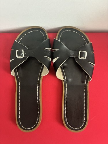 Salt water black leather - water,