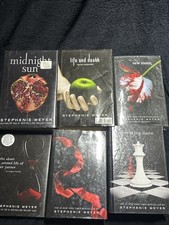 LOT 6 Stephanie Meyer/The