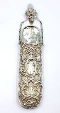 Victorian sterling silver repousse spectacles holder with ornate Chatelaine hook
