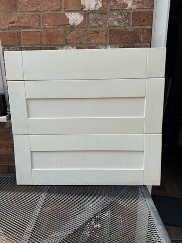 White grained solid oak - grained,