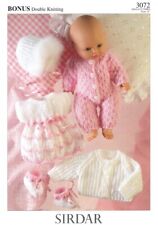 Sirdar DK Knitting Pattern - 3072 Dolls Clothes