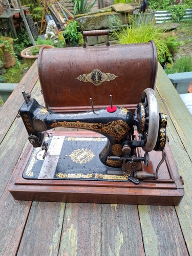 Antique singer hand - singer, crank