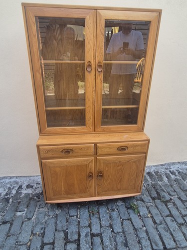 Ercol windsor glass display - windsor,