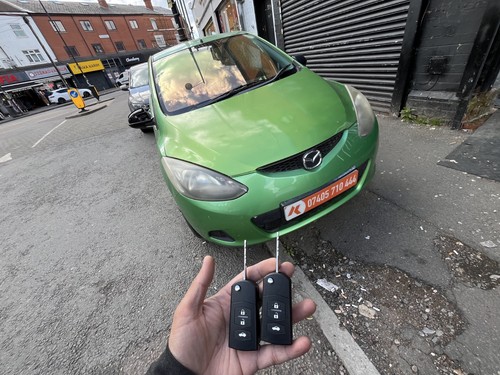 Lost mazda mazda2 - lost,