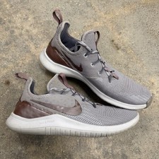 B46 Nike Womens Free TR 8 LM