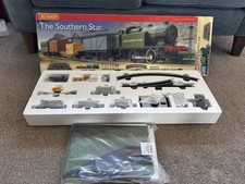 Hornby The Southern Star Train
