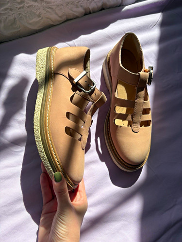 Clarks peach leather mary - peach,