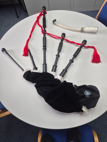 Delrin great highland bagpipe - great,
