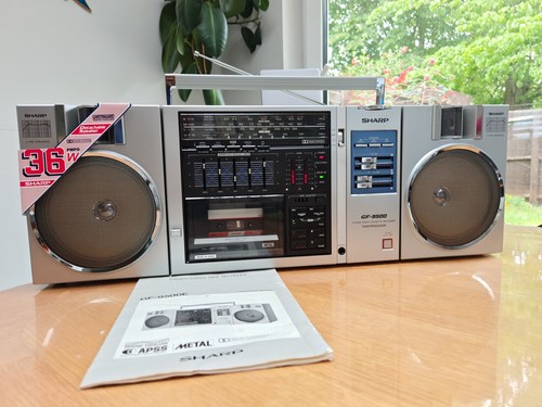 Sharp 9500e stereo radio - ,
