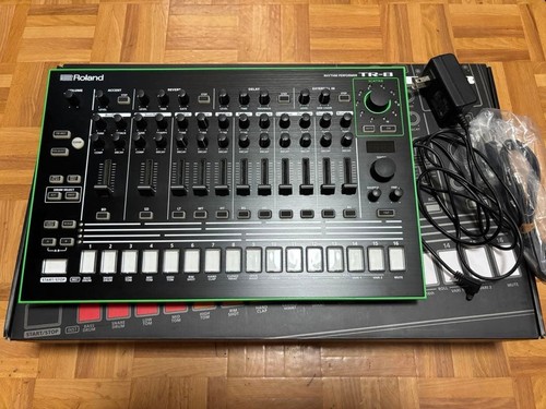 Roland rhythm performer - tr-8,